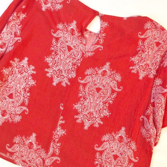 Coral and white two piece outfit - Picture 6 of 6